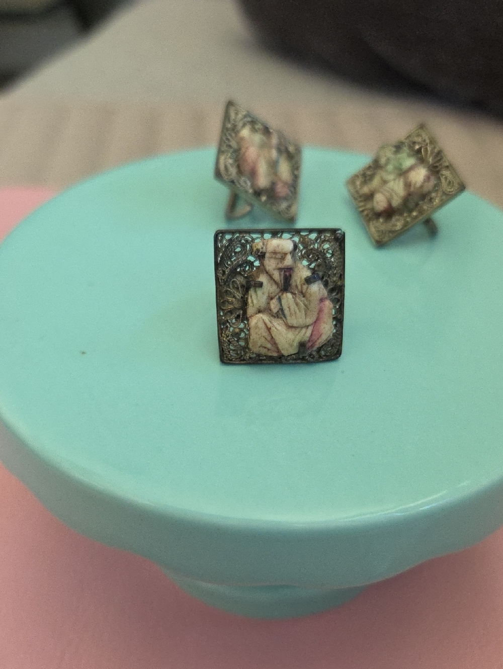Chinese Export adjustable Ring with matching screw back earings